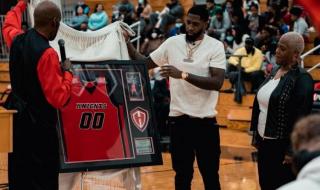 奥尼尔球衣退役仪式 奥尼尔球衣退役仪式